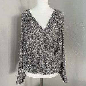 Nordstrom Chelsea 28 Medium blouse